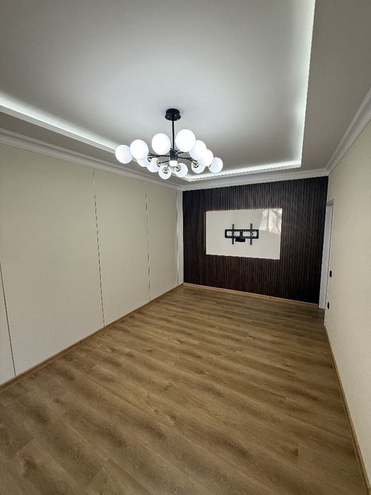 Med garadokda 2*3 xonalik uy sotiladi