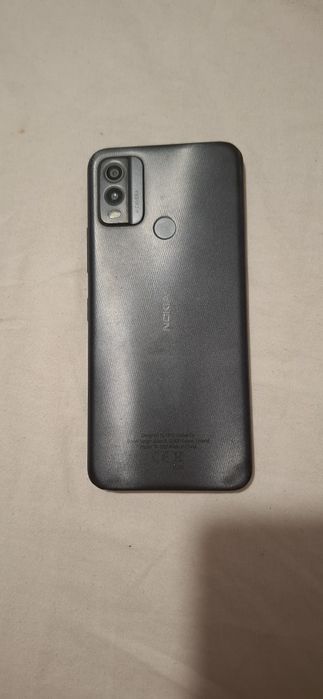 Продавам телефон
