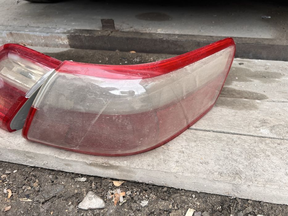 Фонарь задний на Camry 40
