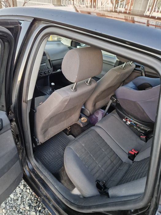 Vand VW Polo 9N sau schimb cu VW Caddy