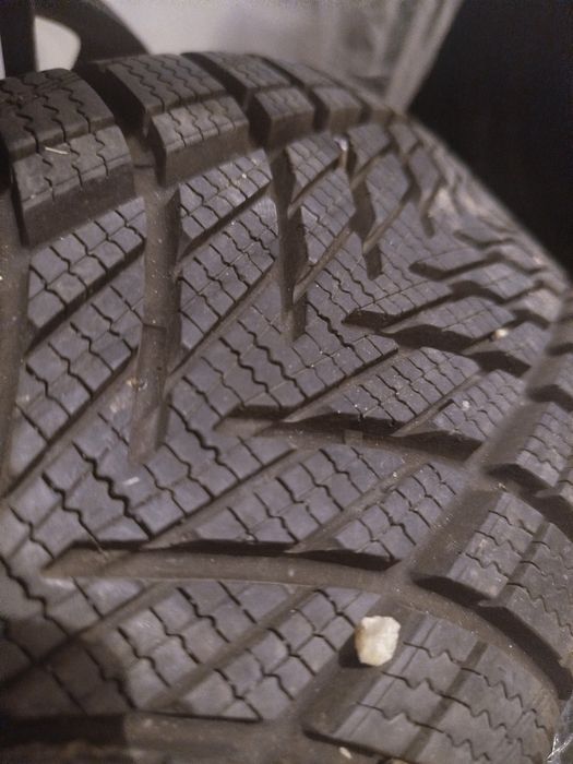 Goodyear UltraGrip Performance3 205 60 16 зимни гуми dot4424