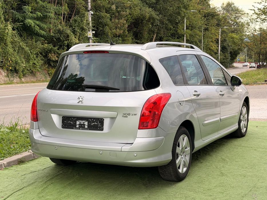 PEUGEOT 308 SW   si in rate