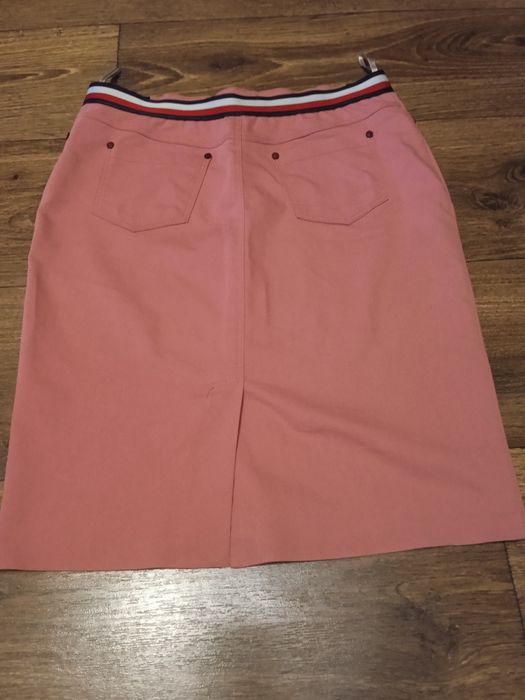 Юбочки для девочек и девушек, стройных