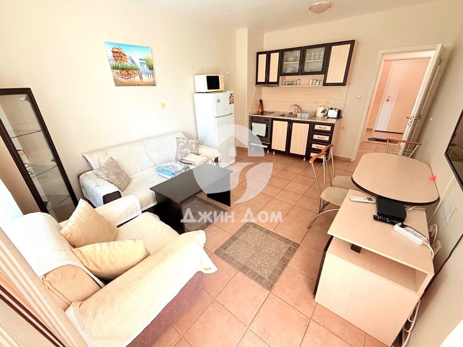 Продава се Двустаен апартамент в к.к. Слънчев бряг - 51 кв.м за 820 €/кв.м - Снимка #1
