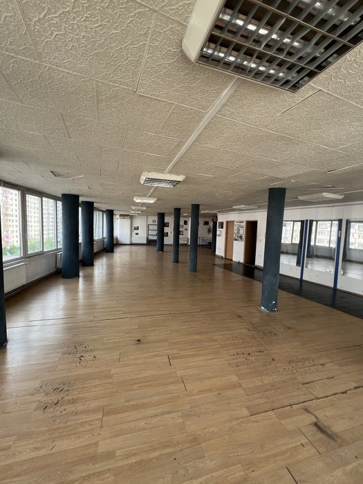 Spatiu comercial/birouri 230 mp Piata Marasti