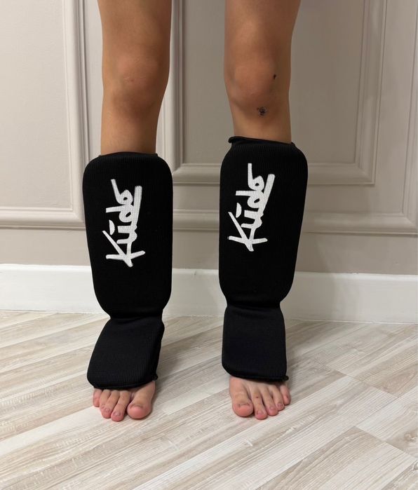 Накладки (щитки) для ног.Оригинал