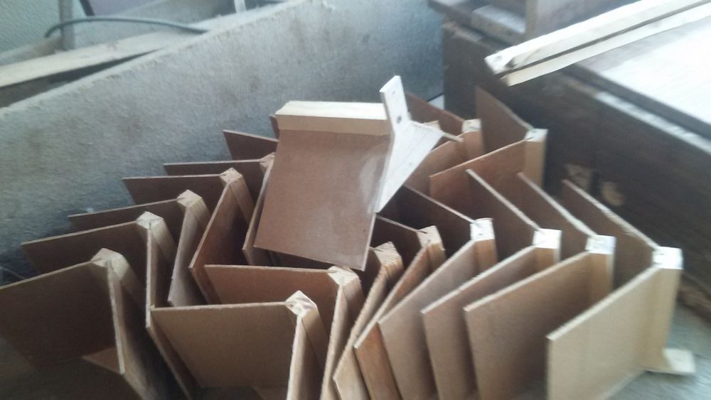 Продам клетки для птиц