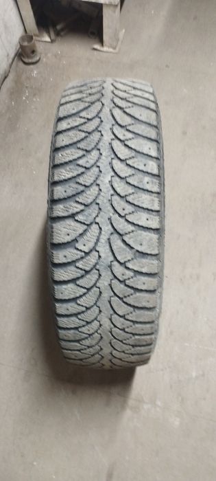Продам резину 195/65/15 зима
