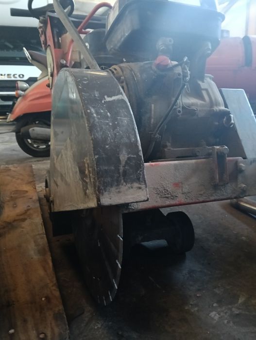 Mașină tăiat asfalt Husqvarna FS 400 LV