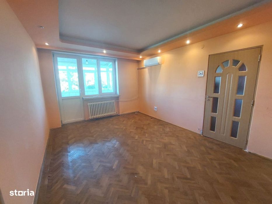 Apartament 3 camere de vanzare – Semidecomandat, Cl. Severinului