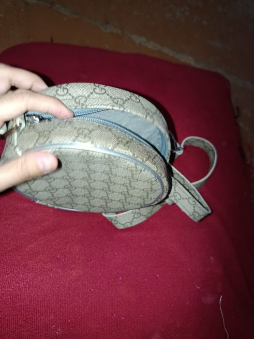 20-30 mingacha sumkalar bor holati yaxshi