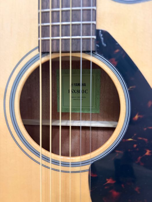 Электроакустическая гитара Yamaha FSX800C Natural