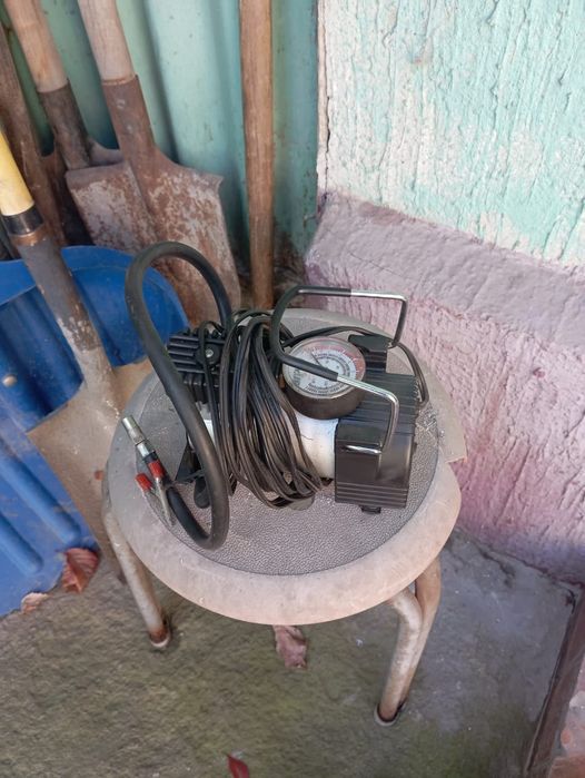 Автомобильный насос