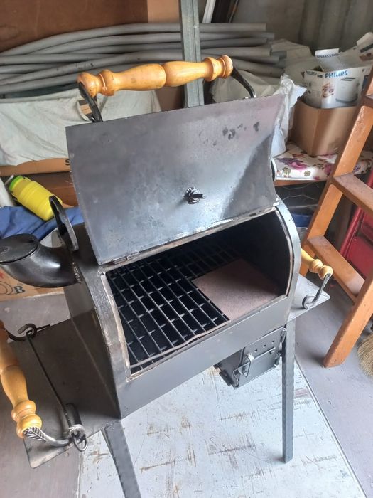 Продам мангал смокер.