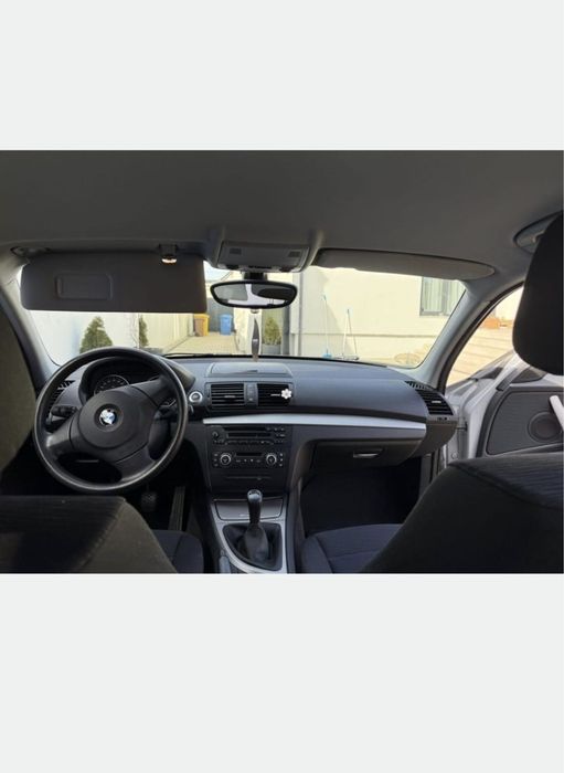 BMW seria 1, 118d