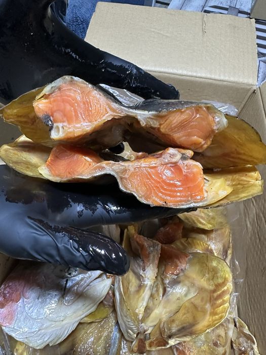 Копченые головые семги