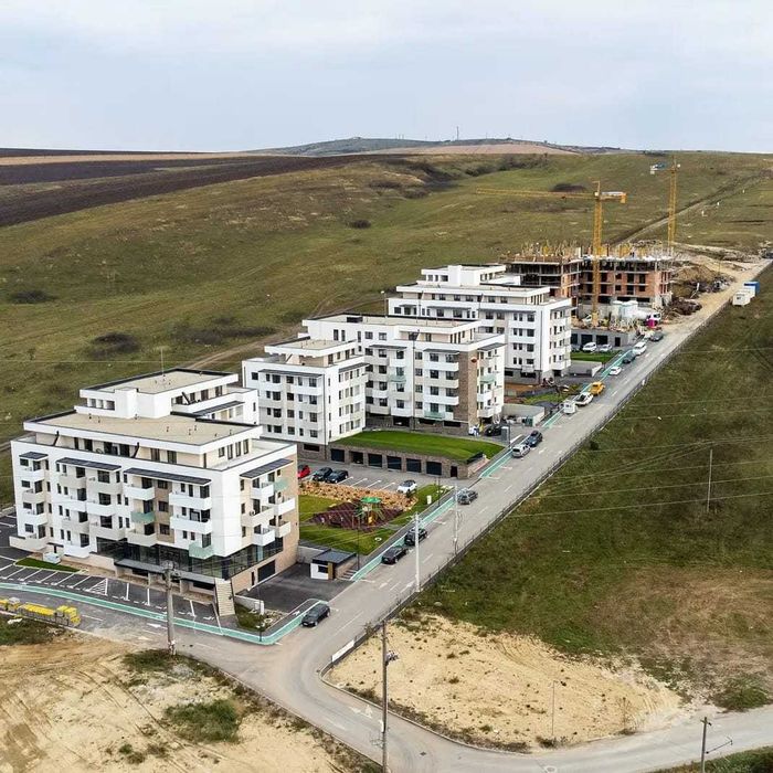 Apartament cu 3 camere - Parcare inclusa l Semifinisat l Complex nou