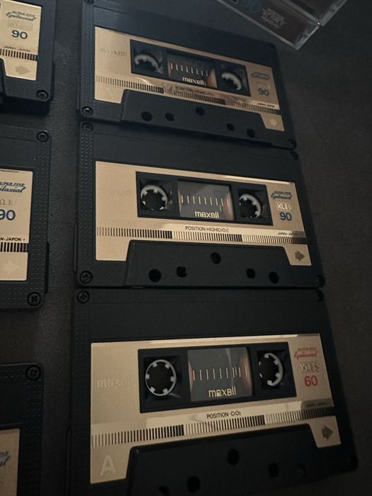 Vand un set de 6 casete Maxell XLII-S 90min