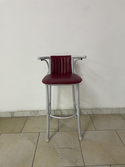 Стулья кожанный