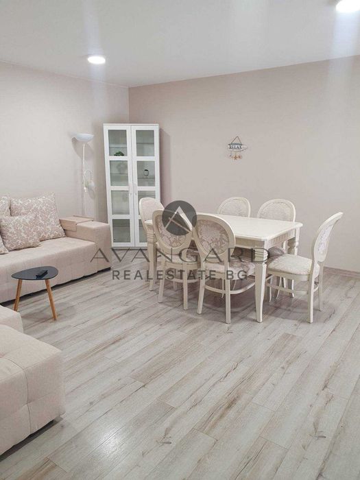 Продава се Двустаен апартамент в Пловдив, Кючук Париж - 85 кв.м за 1920 €/кв.м - Снимка #1