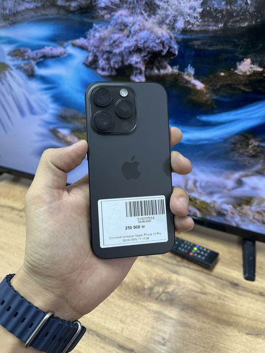 Телефон iPhone 15 Pro