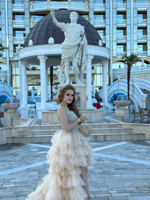 Продавам Бална Рокля