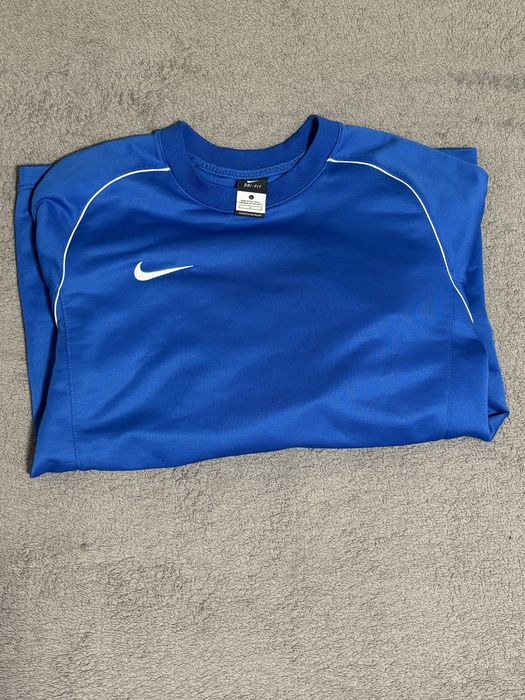 Блуза на Nike.