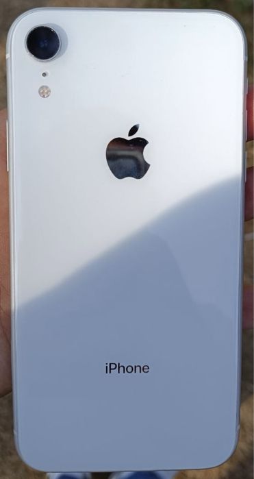 Iphone XR   KH/A  64 GB