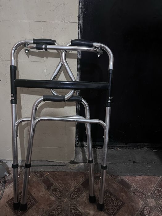 Ходунки для взрослых