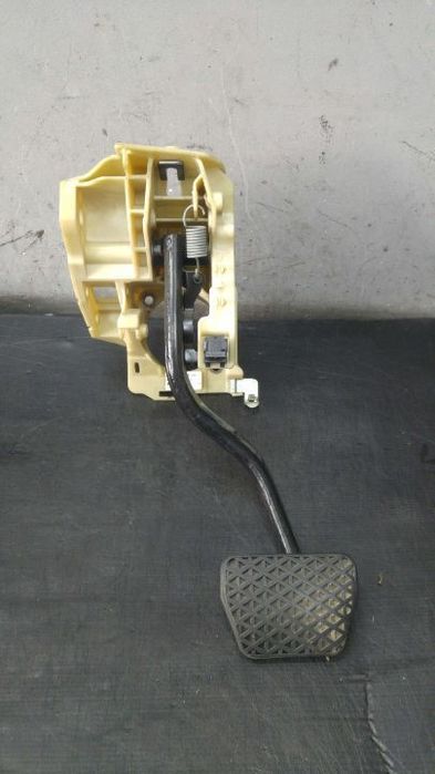 Pedala frana bmw seria 5 e60 676922103