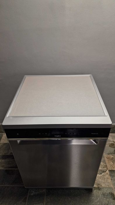 Vând Mașină de spălat vase Whirlpool – Garanție până în 2027