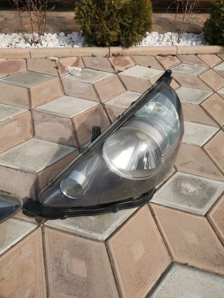 Far stanga dreapta Honda jazz 2003 2004 an 2005 2006 facelift 2007