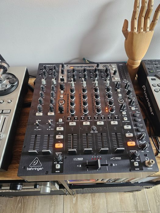 De vanzare Nox 606 Behringer