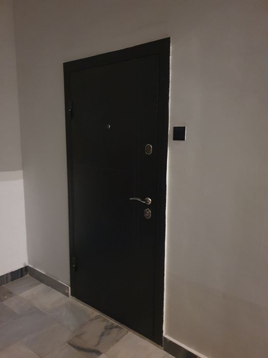 Дверь входная металлическая