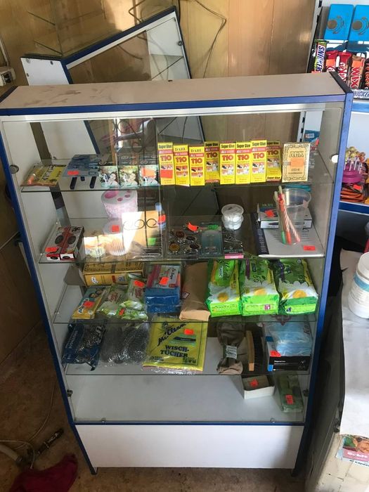 Витриный шкаф 1.40 на 80