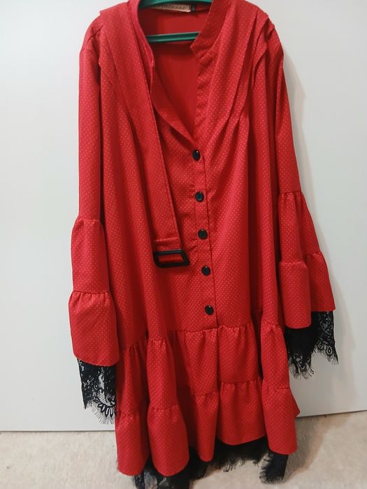 Красивое платье девочке 10-12 л