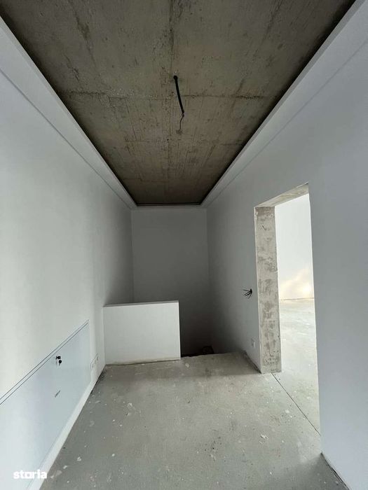 Casă  lângă pădurea Barcului in Dezmir