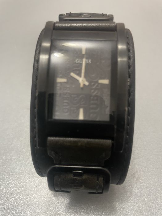 Продавам мъжки часовник