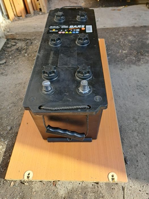 Аккумулятор 140АН 12в