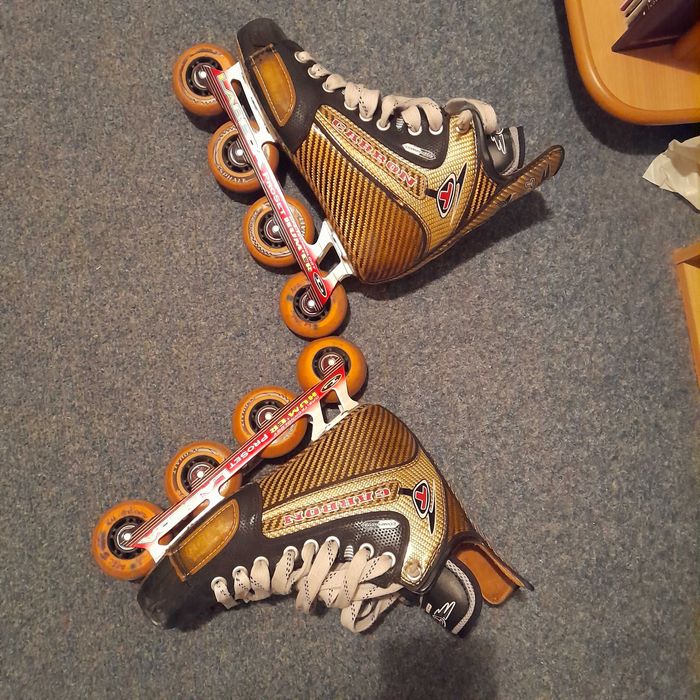 Role de hochei Tour Carbon Composite, marime 42-43, holder Labeda