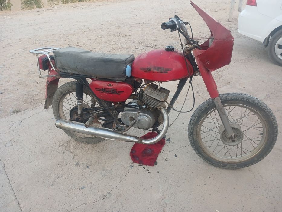 Minsk motosikl sotiladi