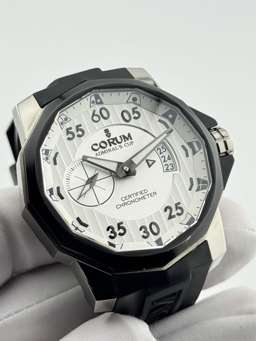 Наручные часы Corum Admirals cup