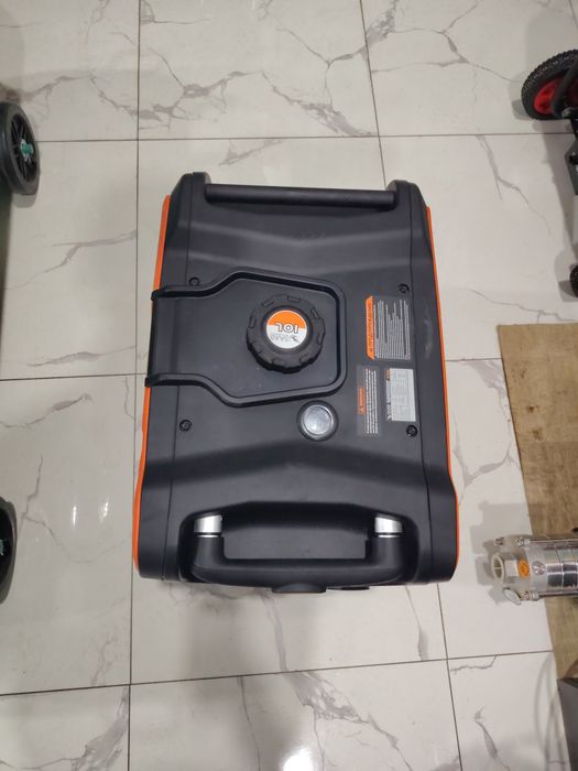 Generator dvijok  генератор бесшумный инвертор движoк  5кв АВР