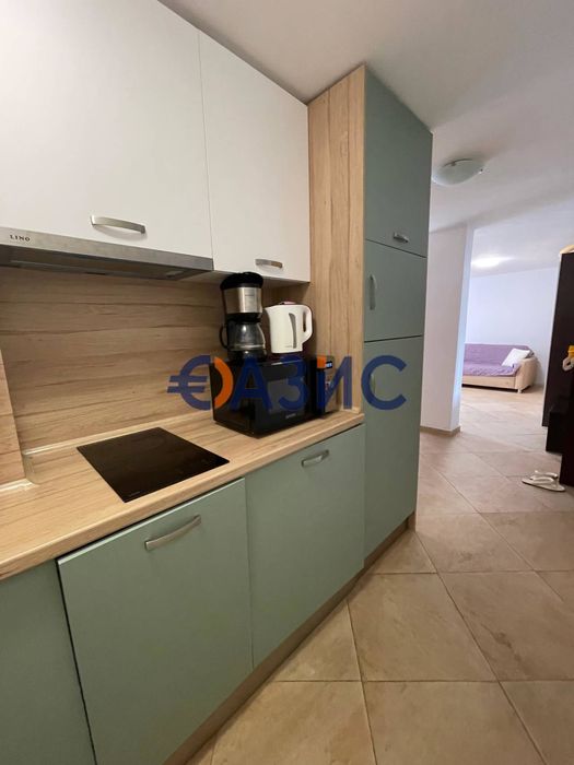 Просторен апартамент с 2 спални в комплекс "Галатея", Свети Влас,