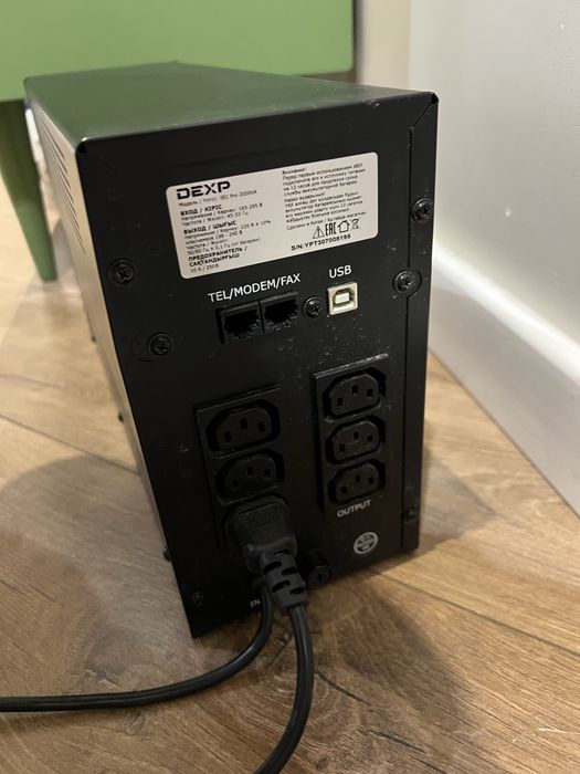 Бесперебойник (ИБП) DEXP IEC Pro 2000VA Dexp