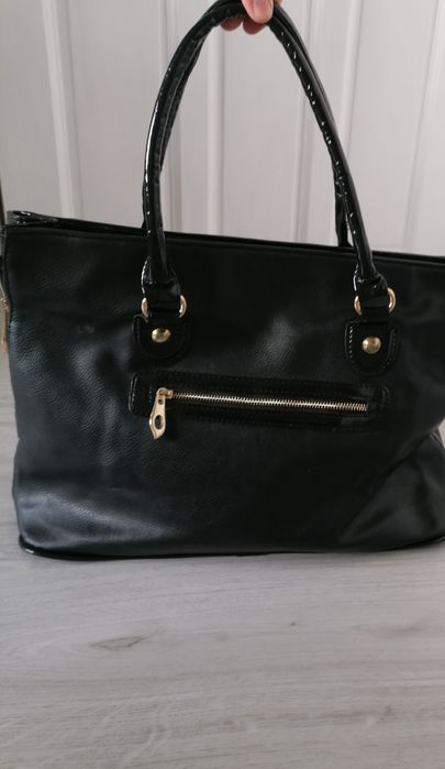 Дамска чанта-черна