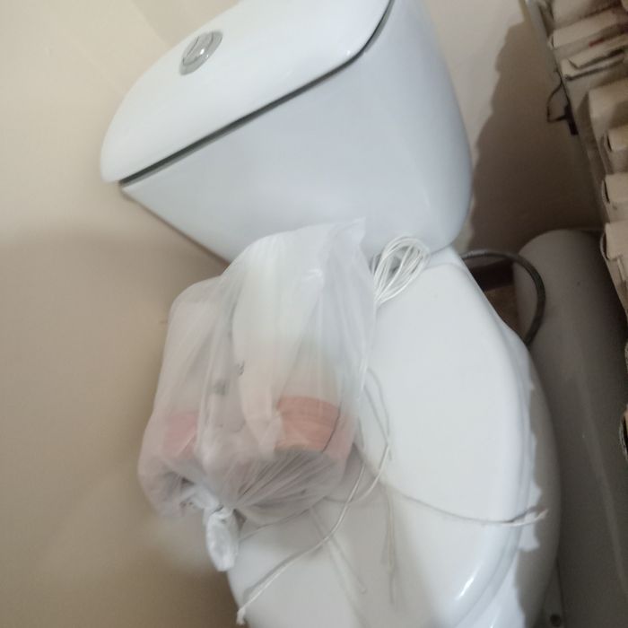 Продам   унитаз и раковина