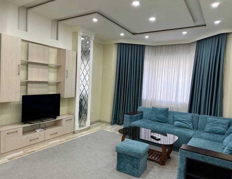 Сдается квартира  в ЖК Dream House 
Ориентир - Роддом N8