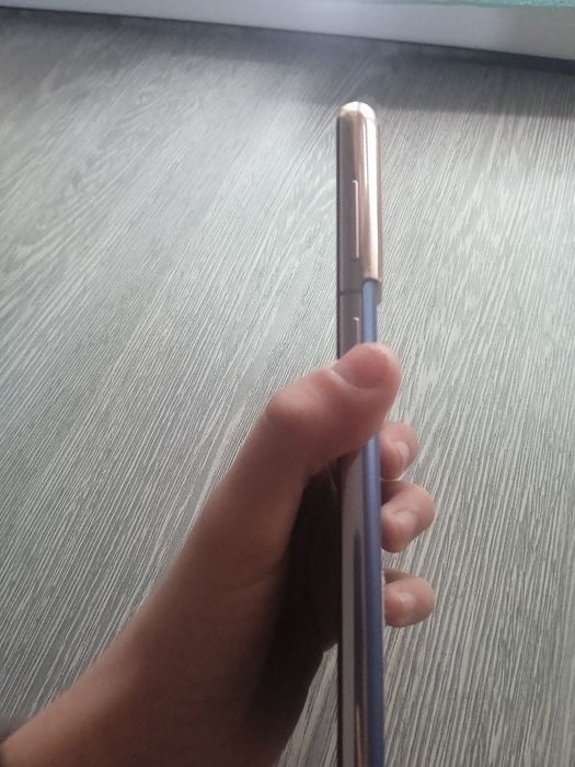 Model:samsung .s21.5g pamet:8.256. Satian:zor chotki. Narxi:3.400.mln