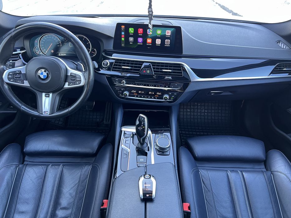 BMW 520xD*G30M Pachet*Softclose*Distronic*Cam360*Harman*HeadUp*Gesture